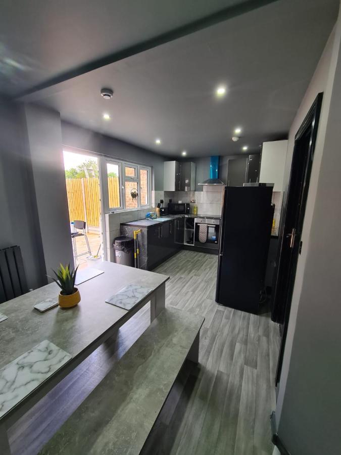 Oxclose Studios Peterborough Ngoại thất bức ảnh